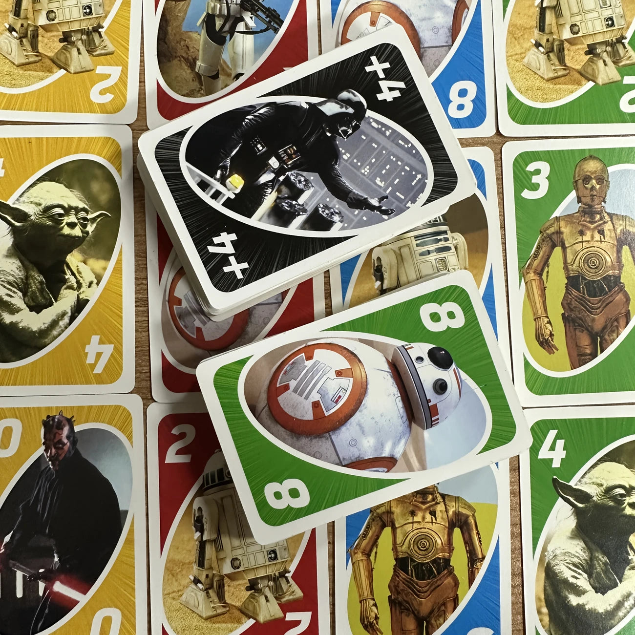 Star Wars UNO Card Game – Vibrant Multiplayer Party Fun